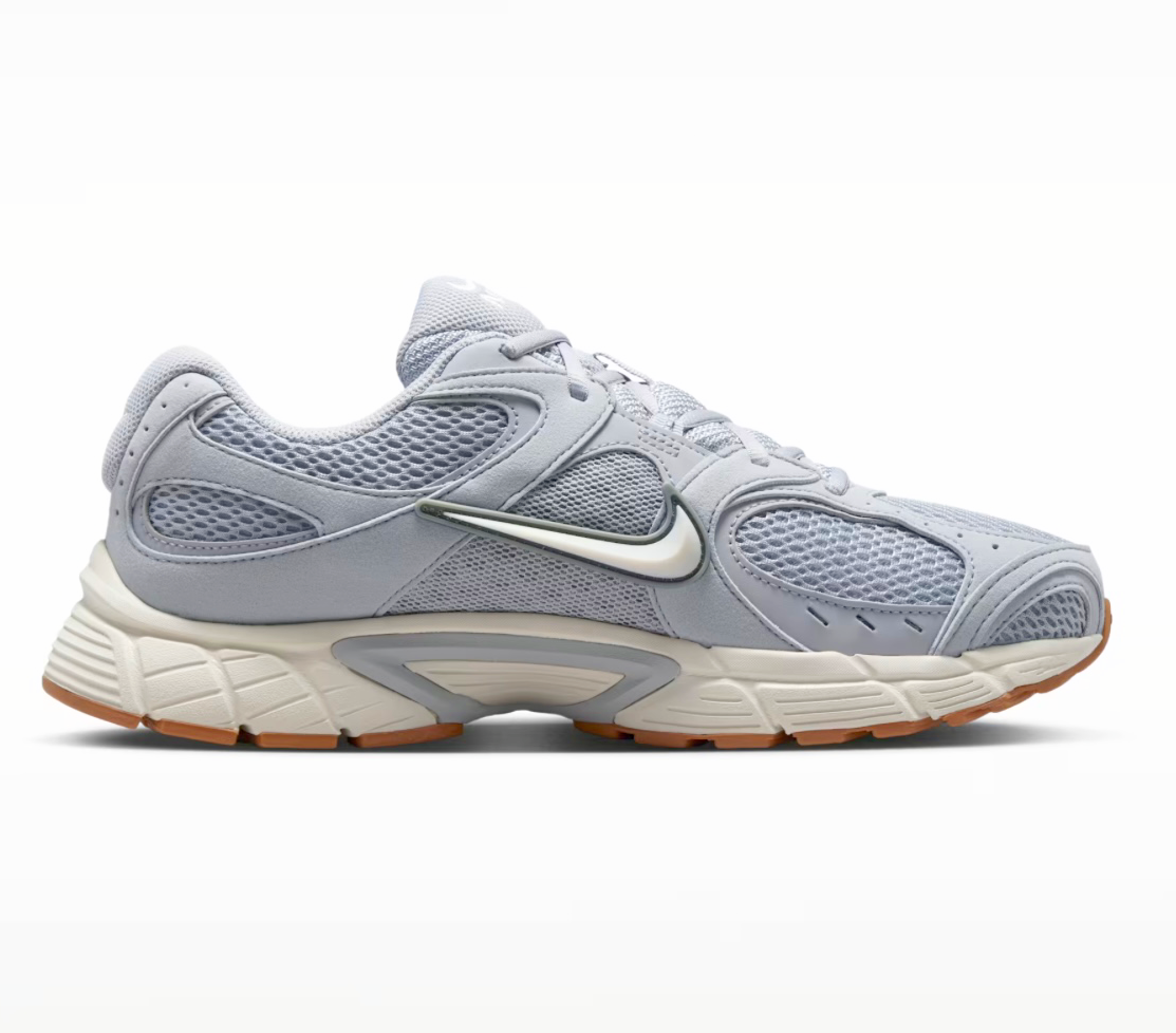 NIKE V5 RUNNER MEN Sneakers